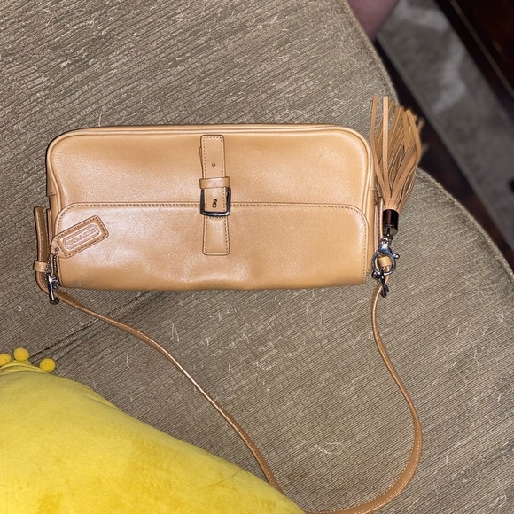 Coach Brown Leather clutch - Picture 5 of 10